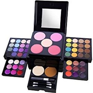 Meet your Posher, Dayana